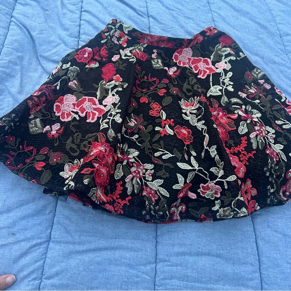 Ellie Wilde Mon Cheri Black/Red/Pink Floral Lace Tulle Formal Mini Skirt Size 0